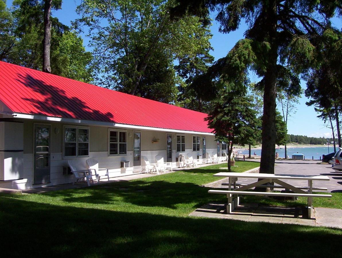 Balm Beach Resort And Motel Oda fotoğraf