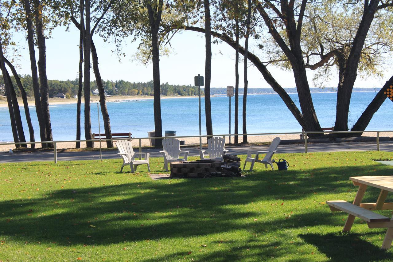 Balm Beach Resort And Motel Dış mekan fotoğraf