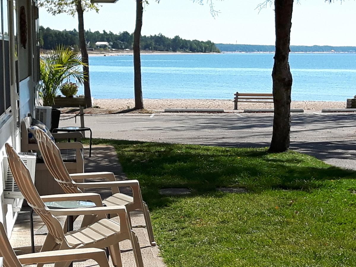 Balm Beach Resort And Motel Dış mekan fotoğraf